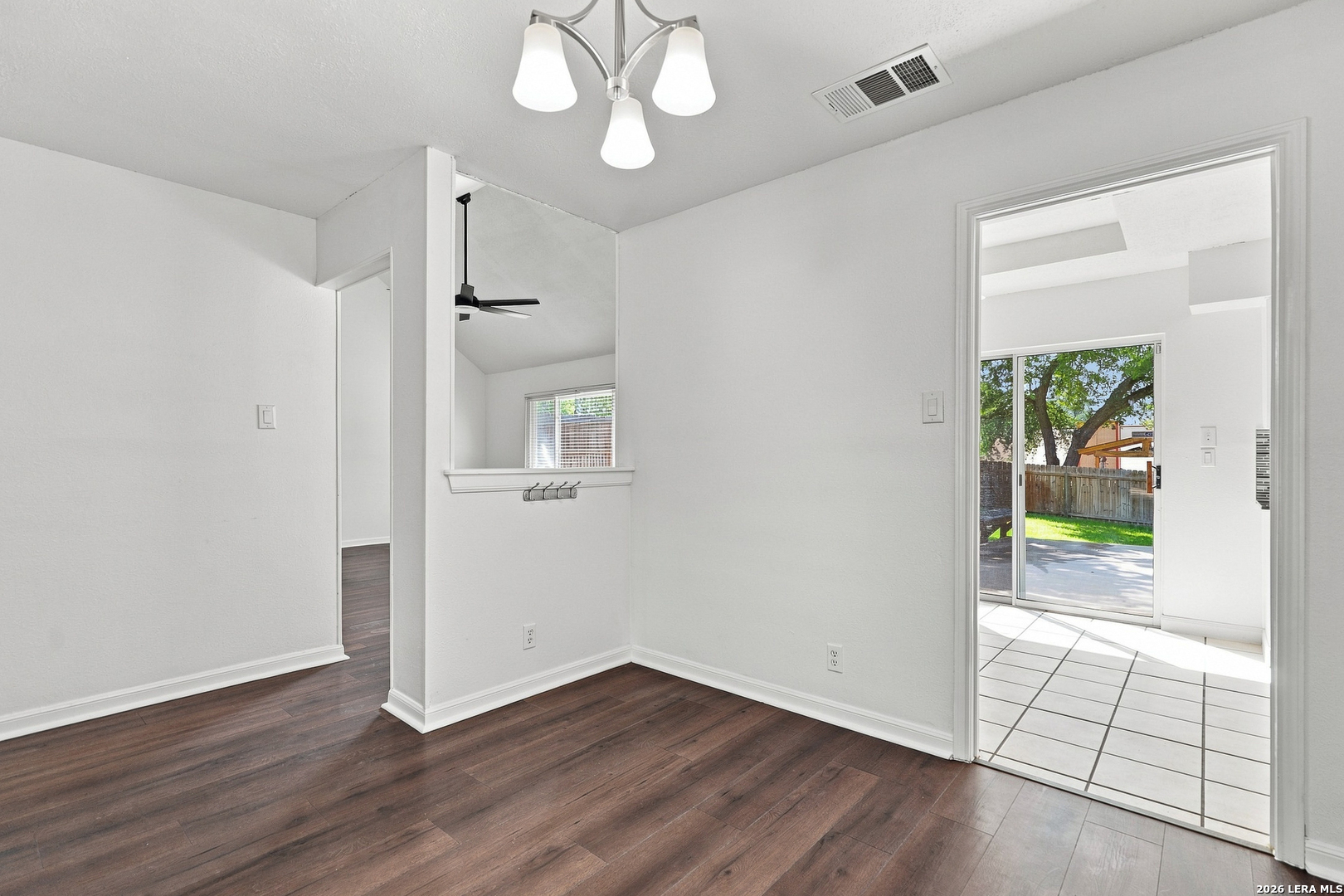 5946 Spring Cluster San Antonio TX 78247
