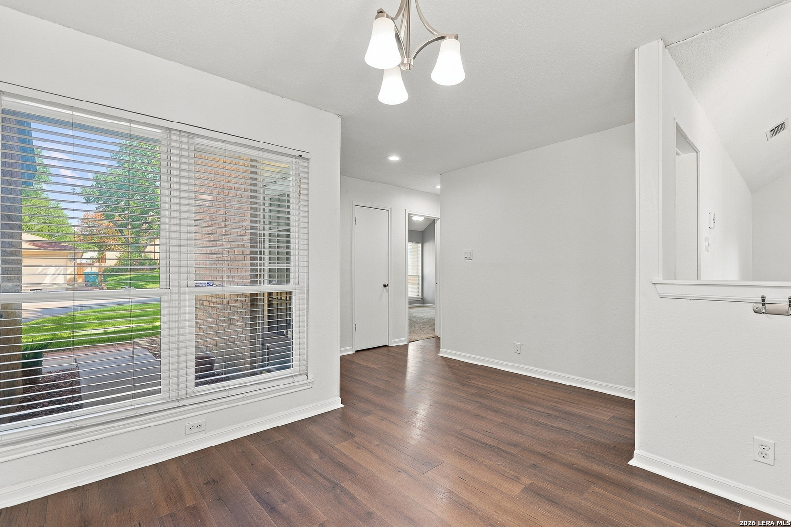 5946 Spring Cluster San Antonio TX 78247