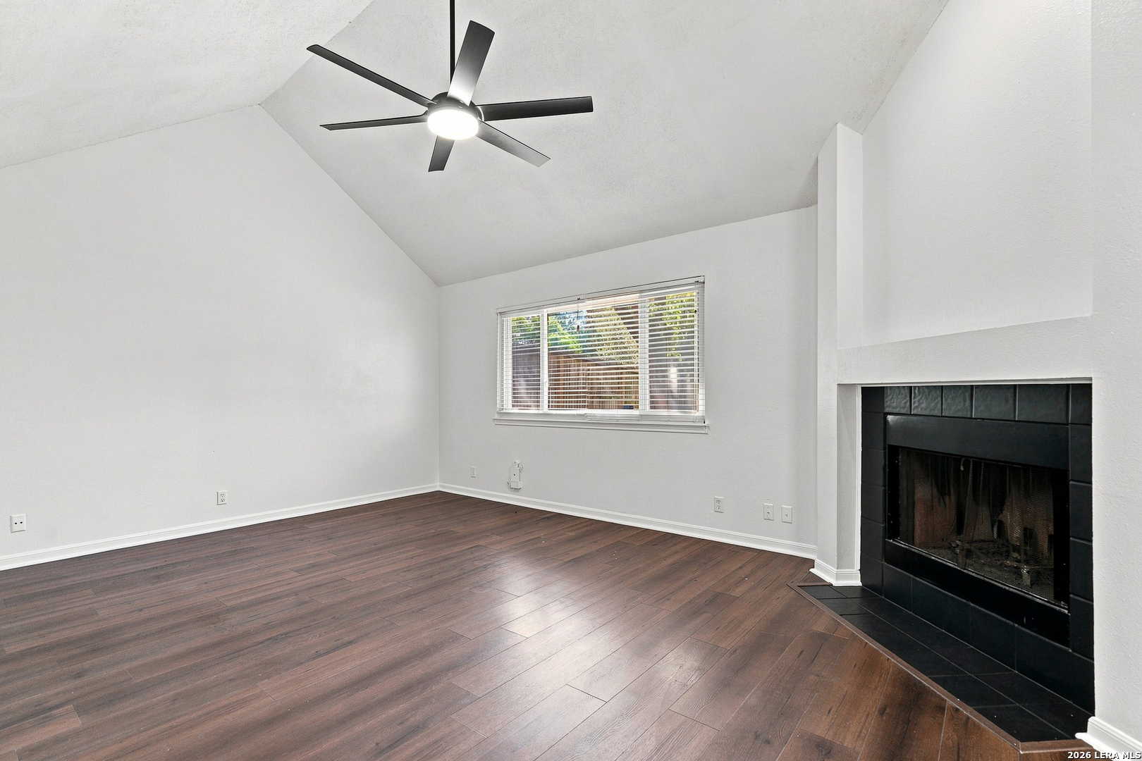5946 Spring Cluster San Antonio TX 78247