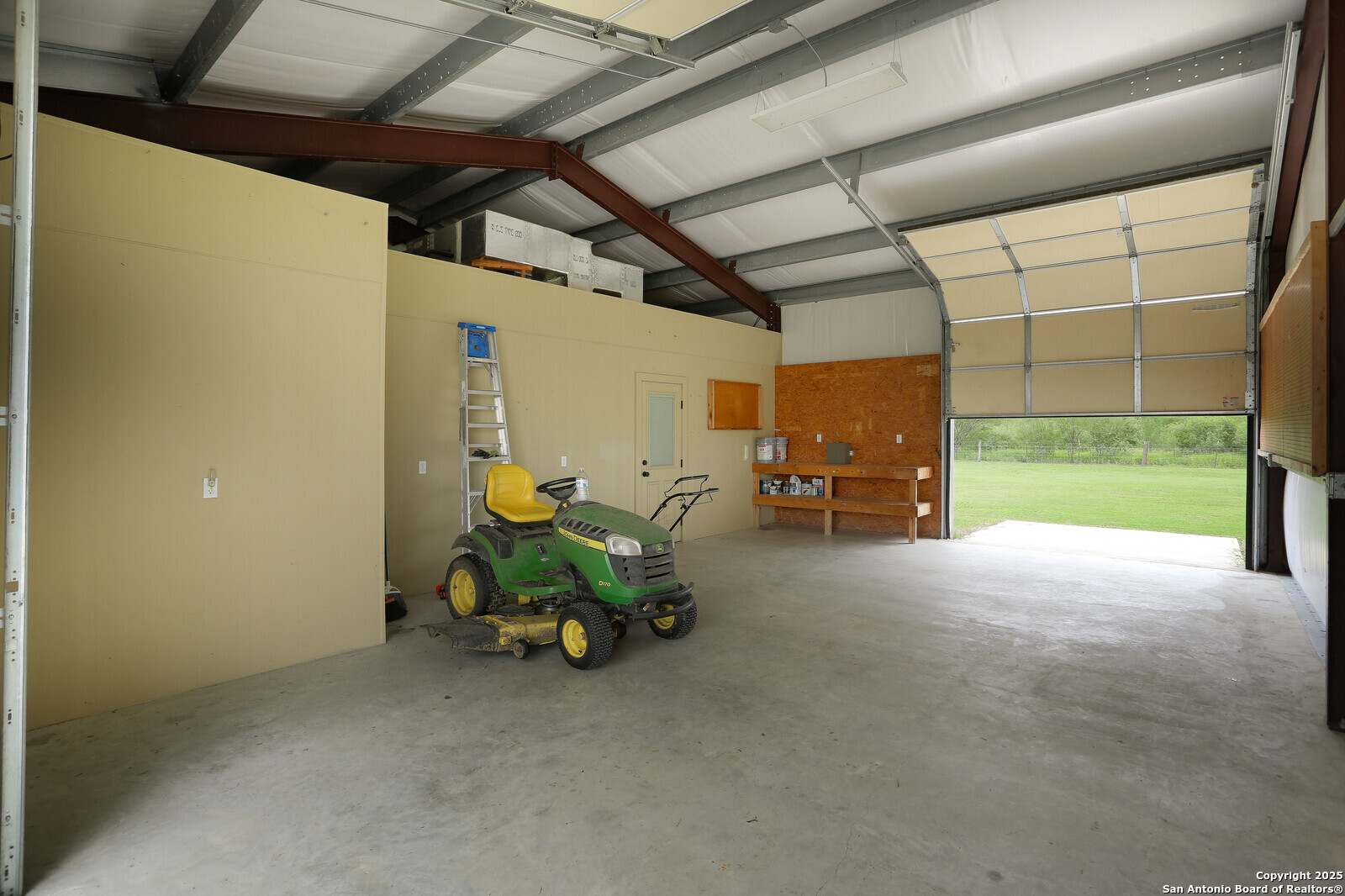 891 Hopkinsville Road Cuero TX 77954