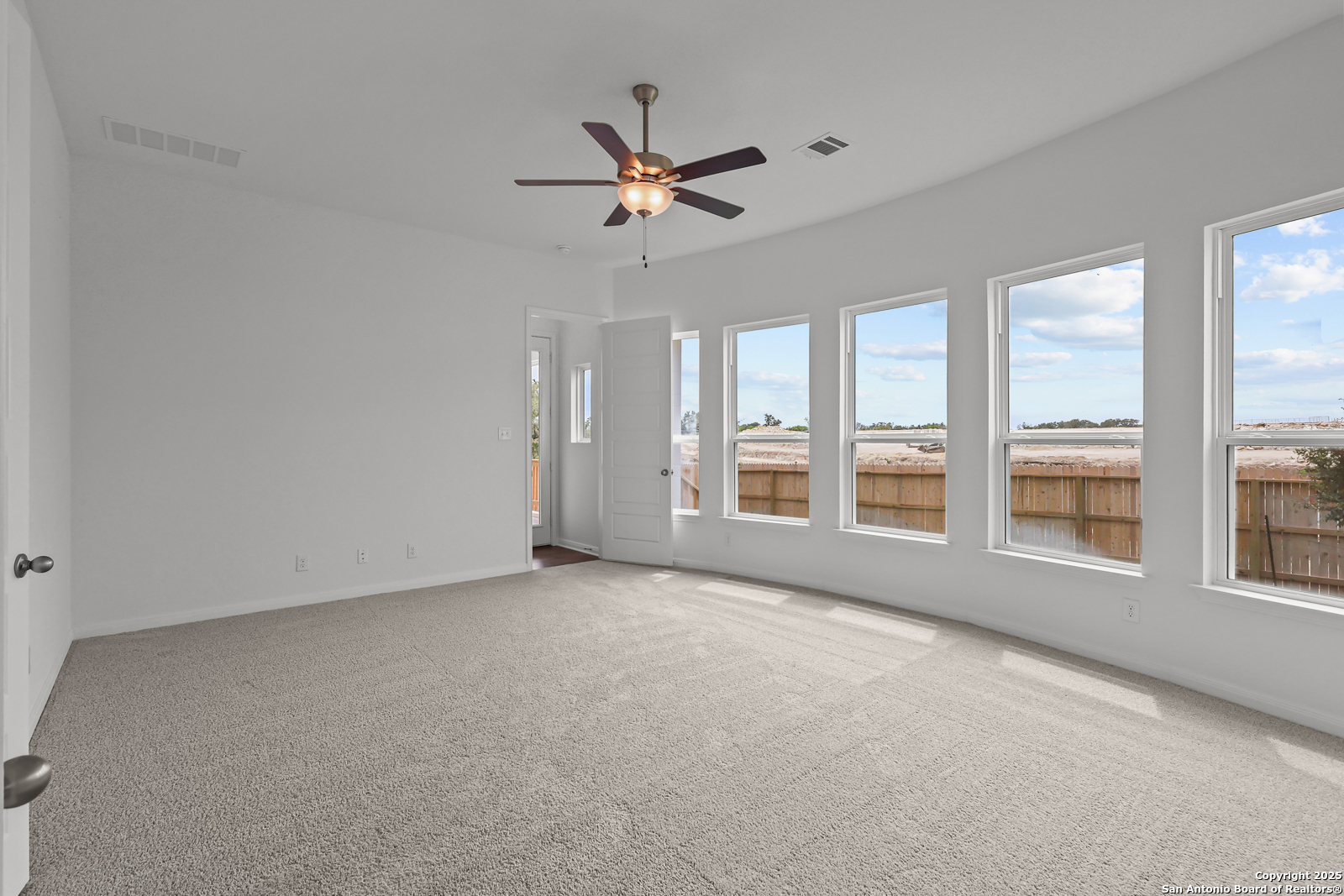 2907 Eagle Rise San Antonio TX 78245