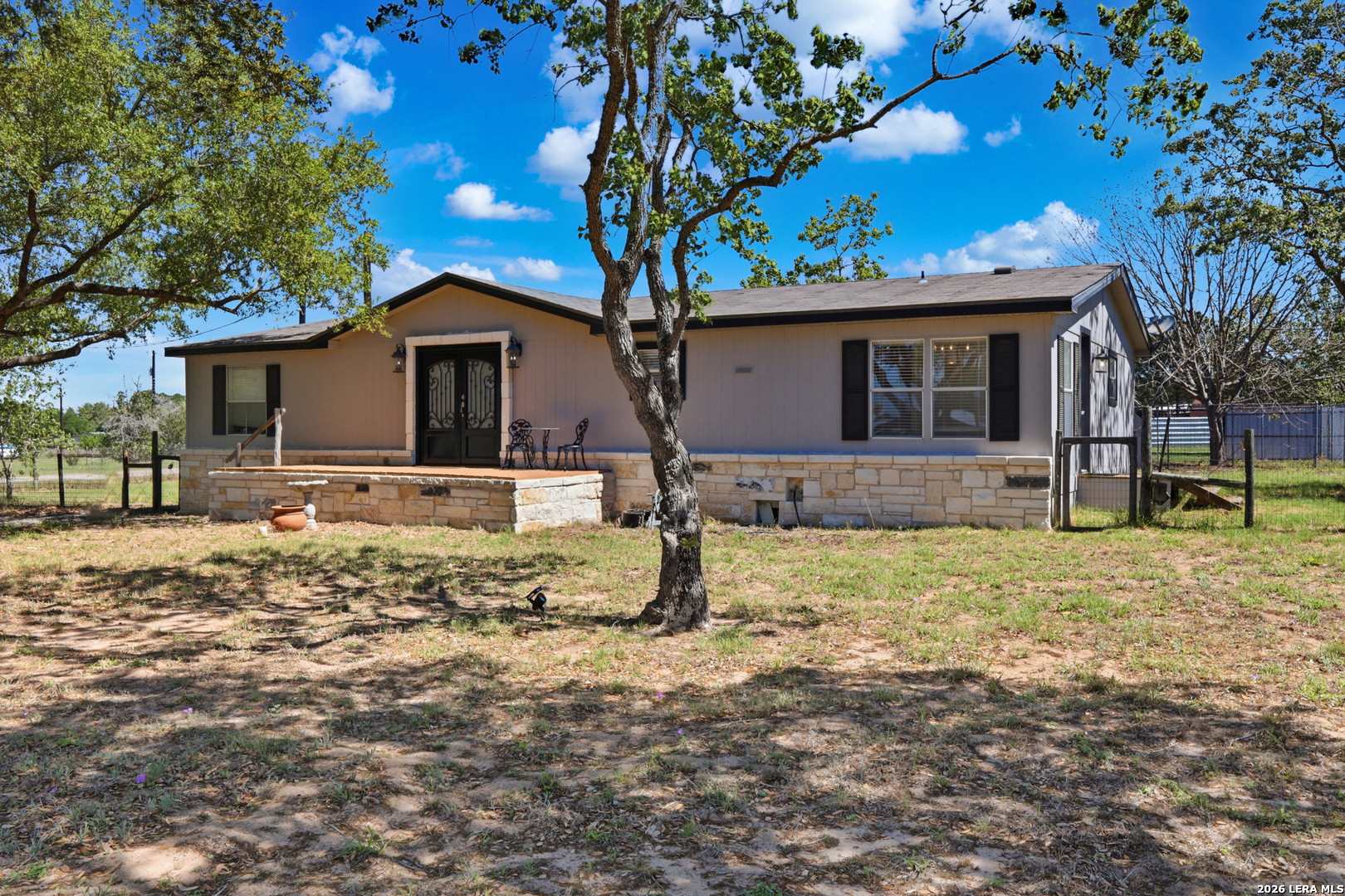 205 Creekview Drive Floresville TX 78114