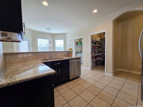 11414 Oaks Hike San Antonio TX 78245