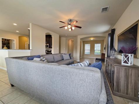 11414 Oaks Hike San Antonio TX 78245