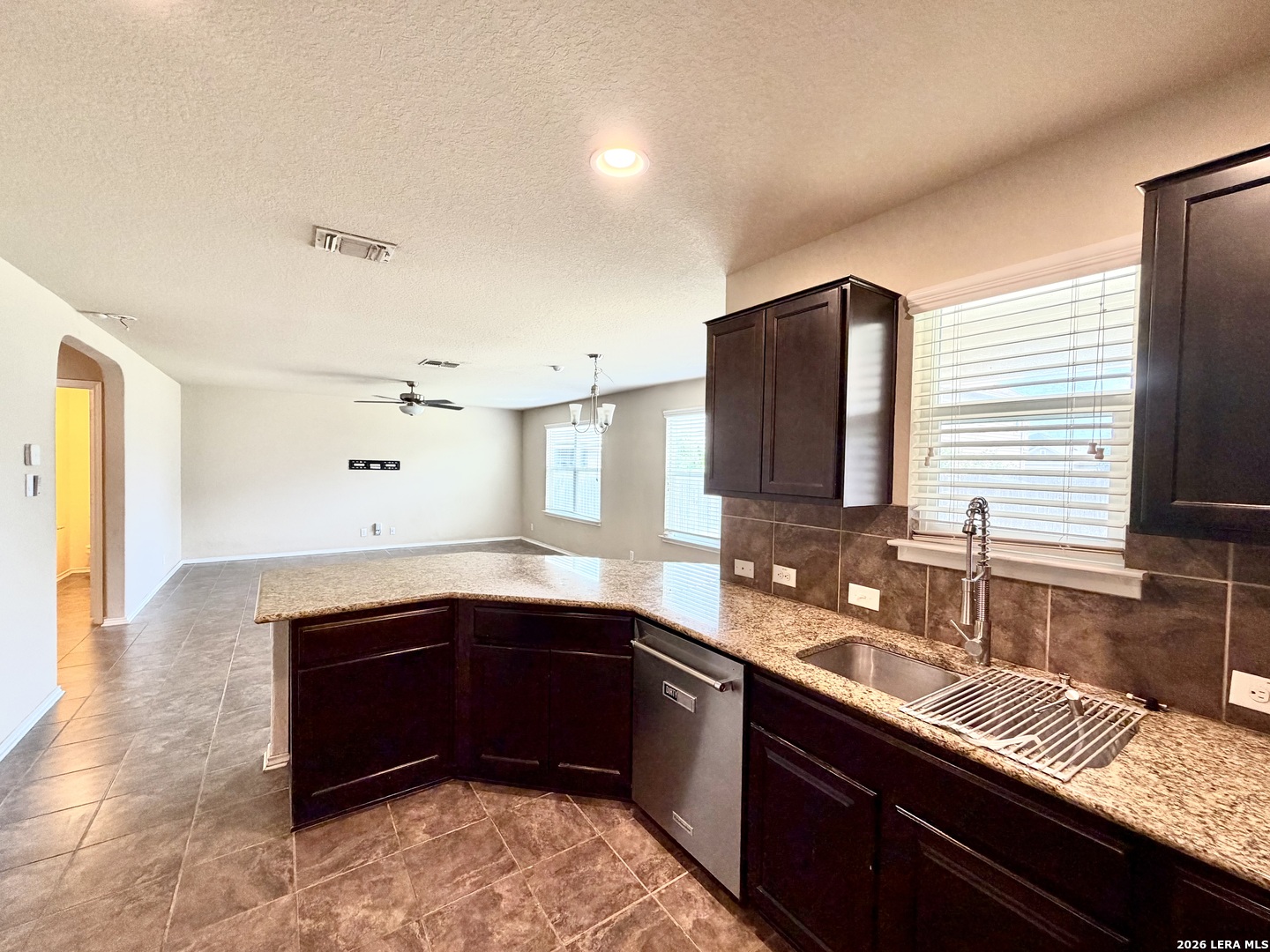 6130 Hackberry Pond San Antonio TX 78244