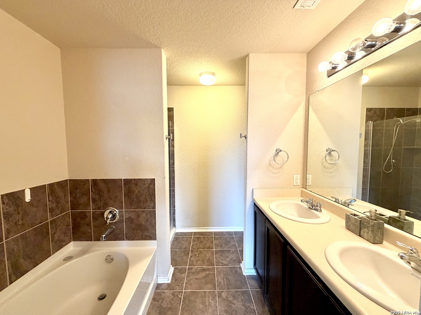 6130 Hackberry Pond San Antonio TX 78244
