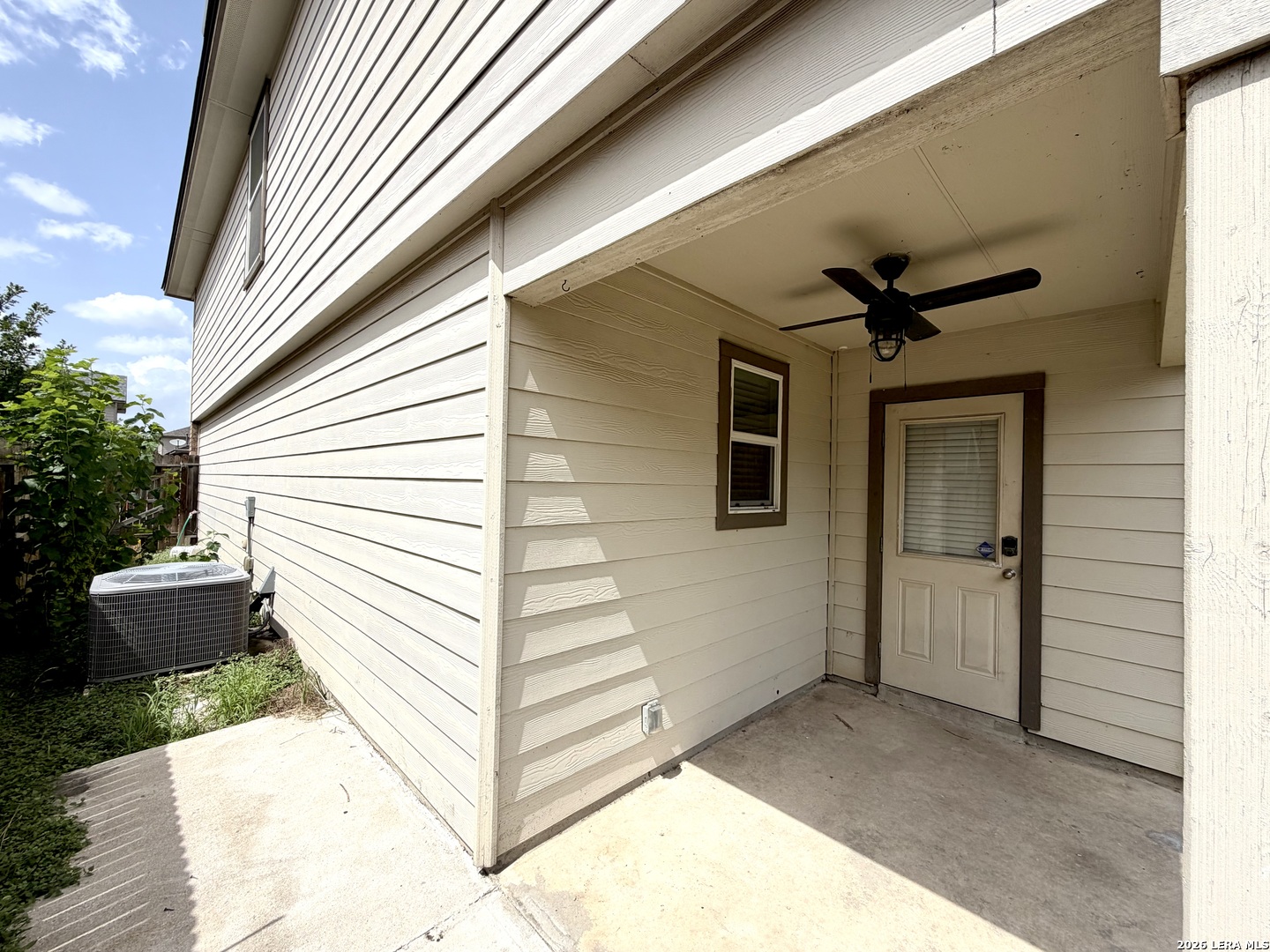 6130 Hackberry Pond San Antonio TX 78244