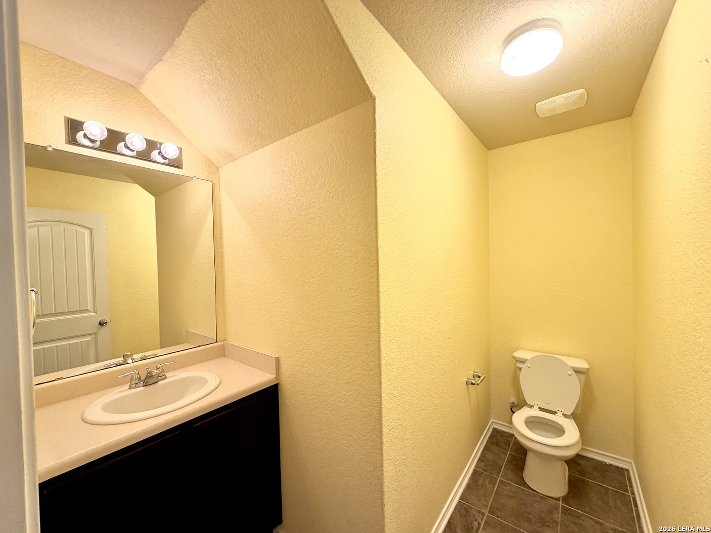 6130 Hackberry Pond San Antonio TX 78244