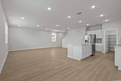 2310 Crisp Glen San Antonio TX 78224