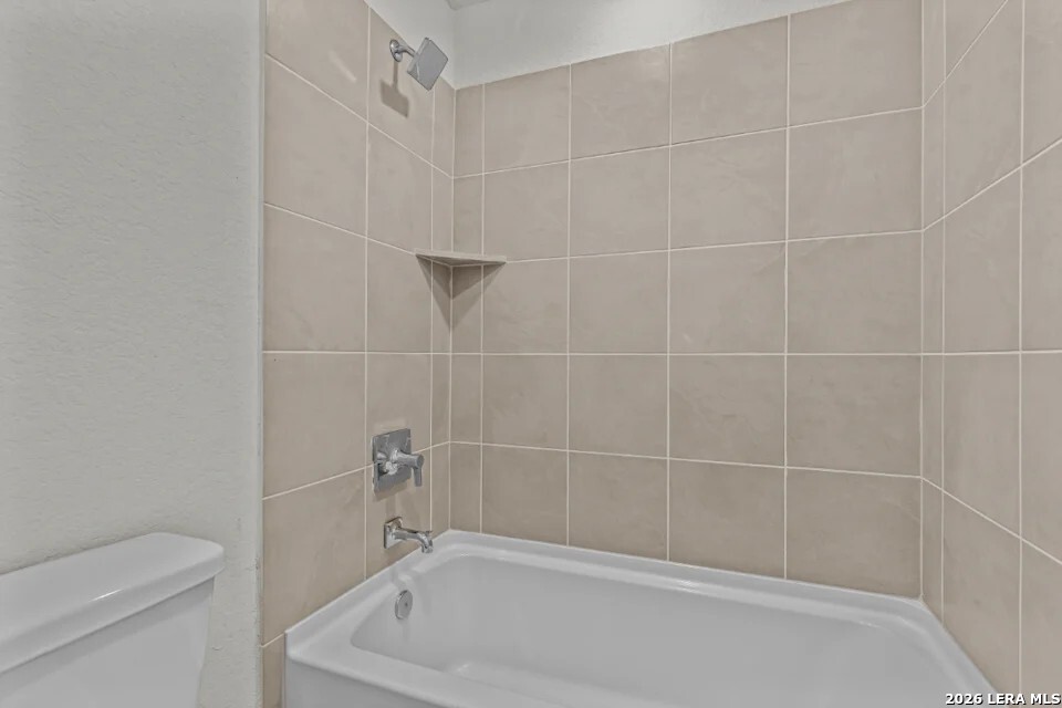 2310 Crisp Glen San Antonio TX 78224