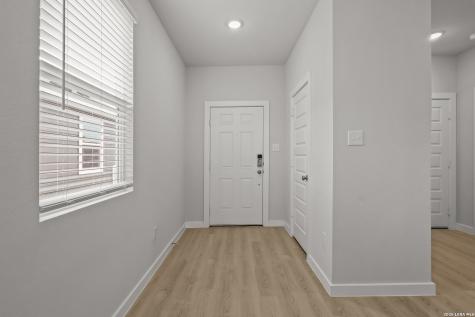 2310 Crisp Glen San Antonio TX 78224