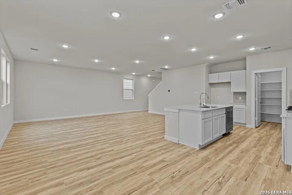 2310 Crisp Glen San Antonio TX 78224