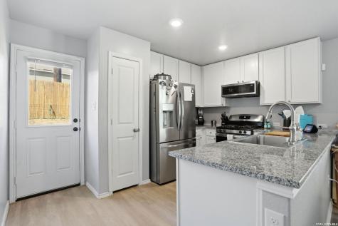 10231 Mesa Medina San Antonio TX 78252