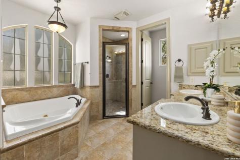 8518 Wild Trace Garden Ridge TX 78266