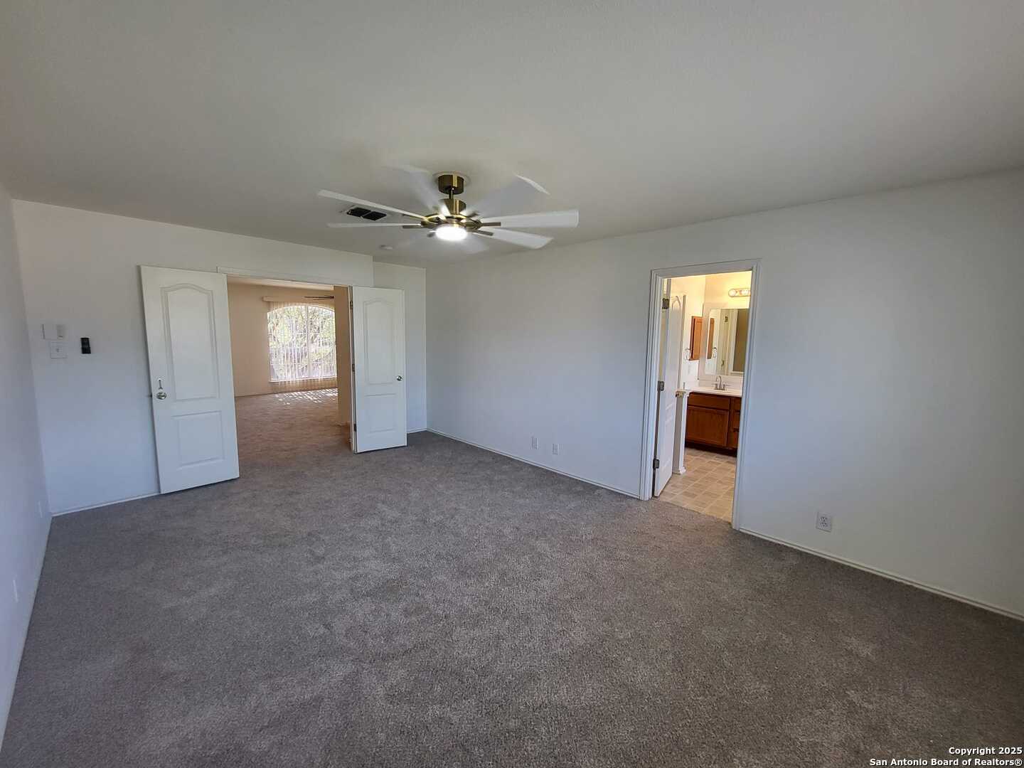 638 Granite Cliff San Antonio TX 78251