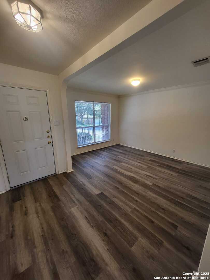 638 Granite Cliff San Antonio TX 78251