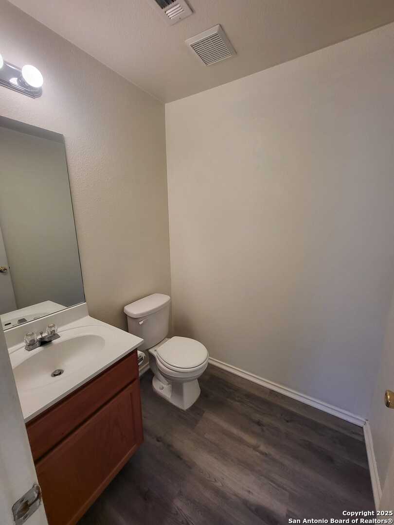 638 Granite Cliff San Antonio TX 78251