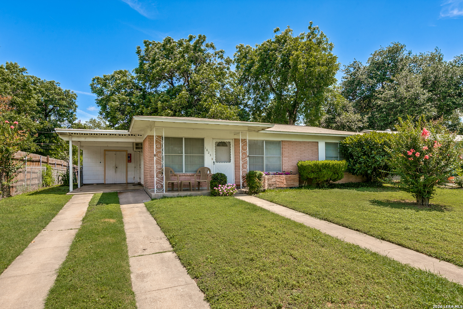 1823 Mccauley San Antonio TX 78224