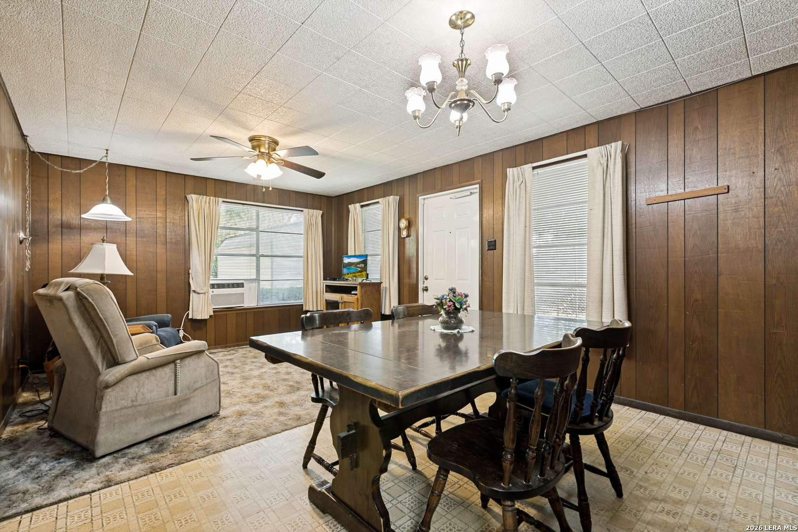 1823 Mccauley San Antonio TX 78224
