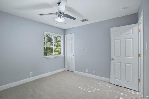663 Lynx Mountain San Antonio TX 78251