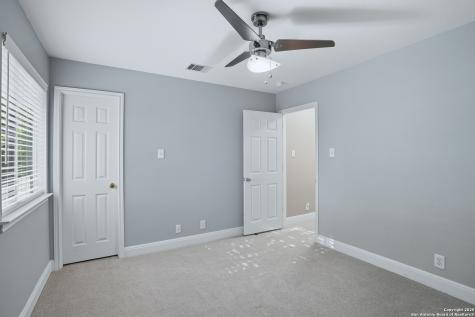 663 Lynx Mountain San Antonio TX 78251