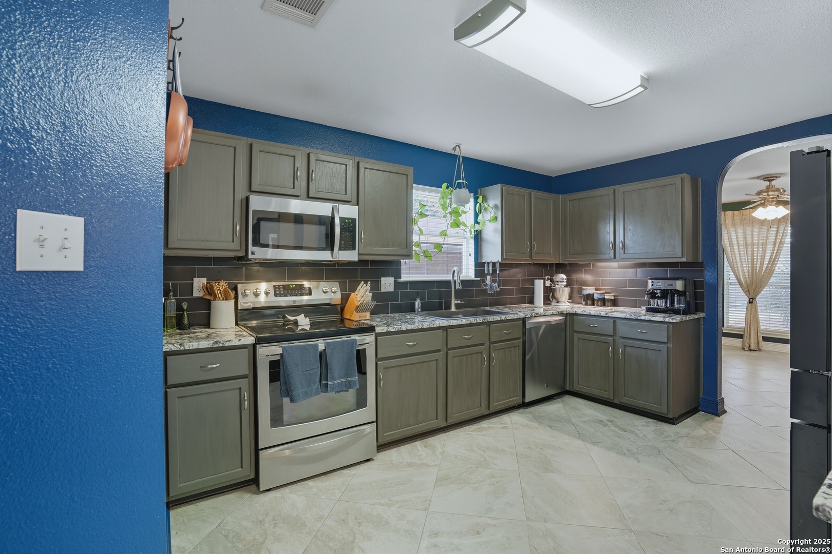 663 Lynx Mountain San Antonio TX 78251