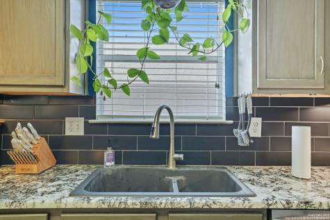 663 Lynx Mountain San Antonio TX 78251