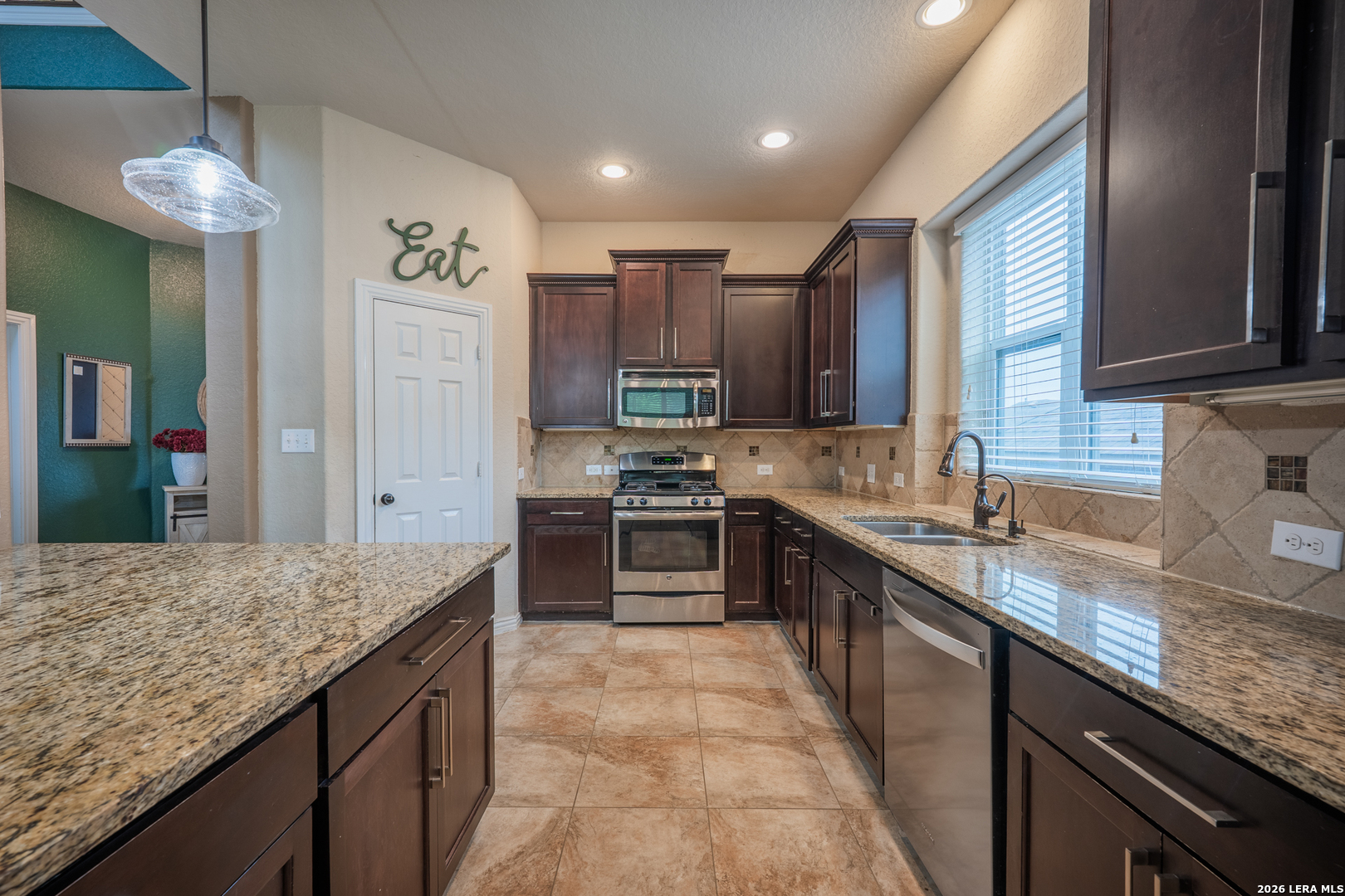 3109 Howling Wolf San Antonio TX 78261