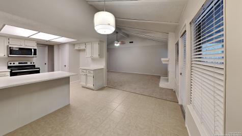 8550 Littleport San Antonio TX 78239