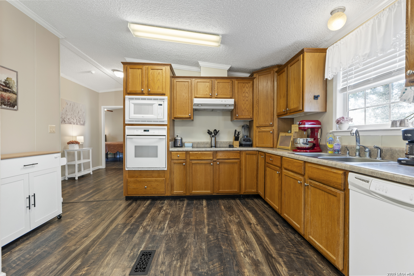 111 Longhorn Road Stockdale TX 78160
