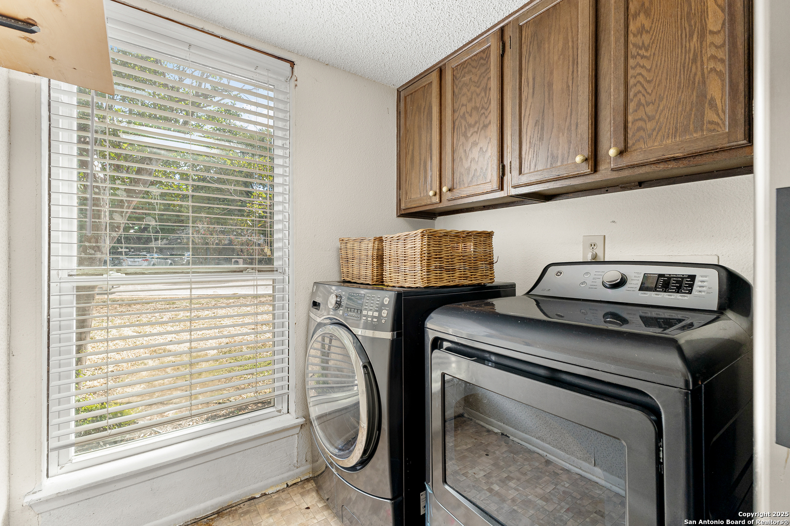 13711 Hunters Moss San Antonio TX 78230
