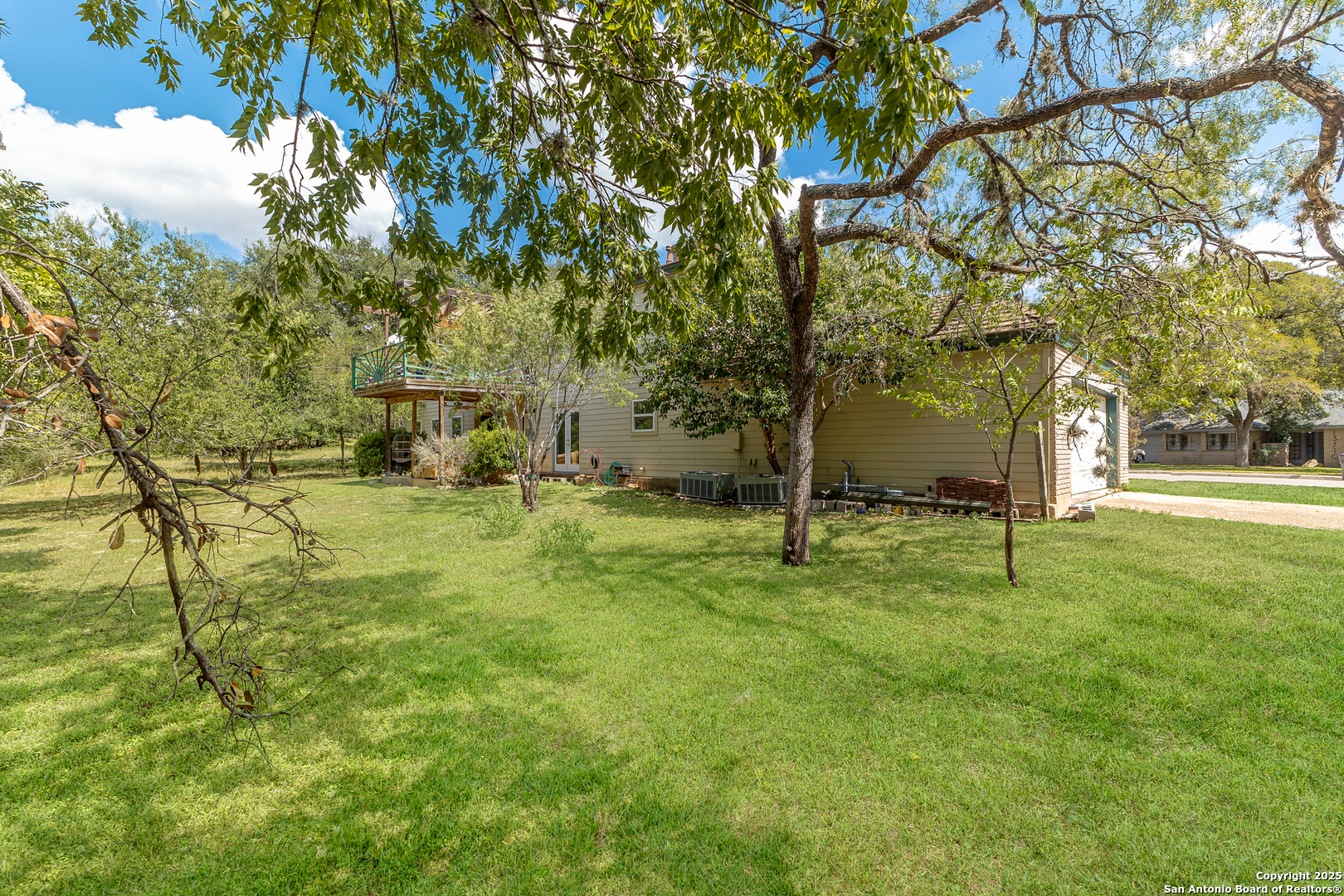 13711 Hunters Moss San Antonio TX 78230