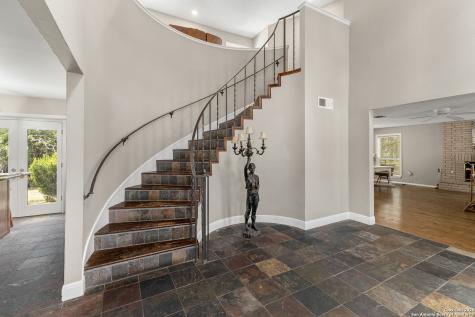 13711 Hunters Moss San Antonio TX 78230
