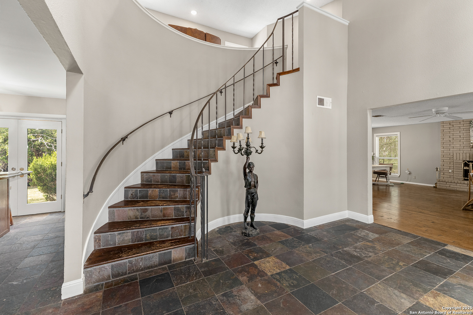 13711 Hunters Moss San Antonio TX 78230