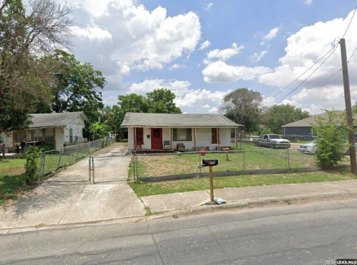670 Kendalia Avenue San Antonio TX 78221