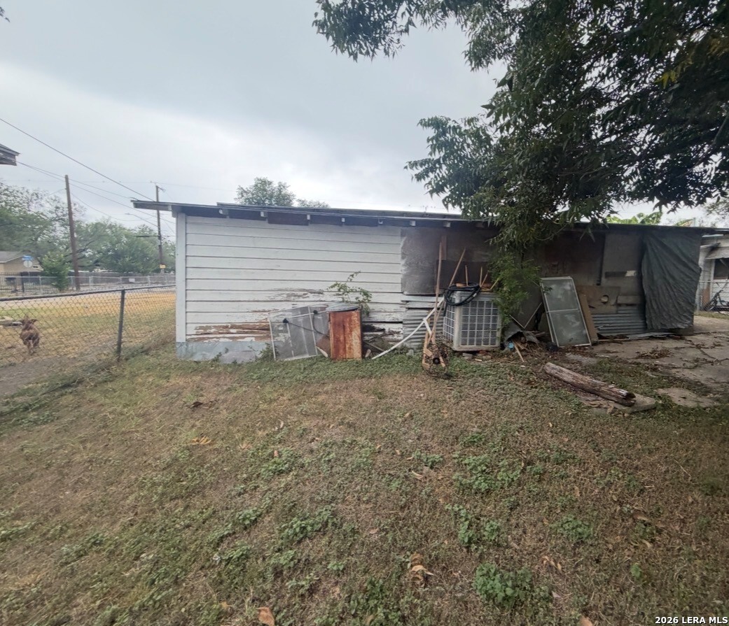 670 Kendalia Avenue San Antonio TX 78221