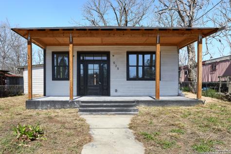 535 Austin Street Pleasanton TX 78064