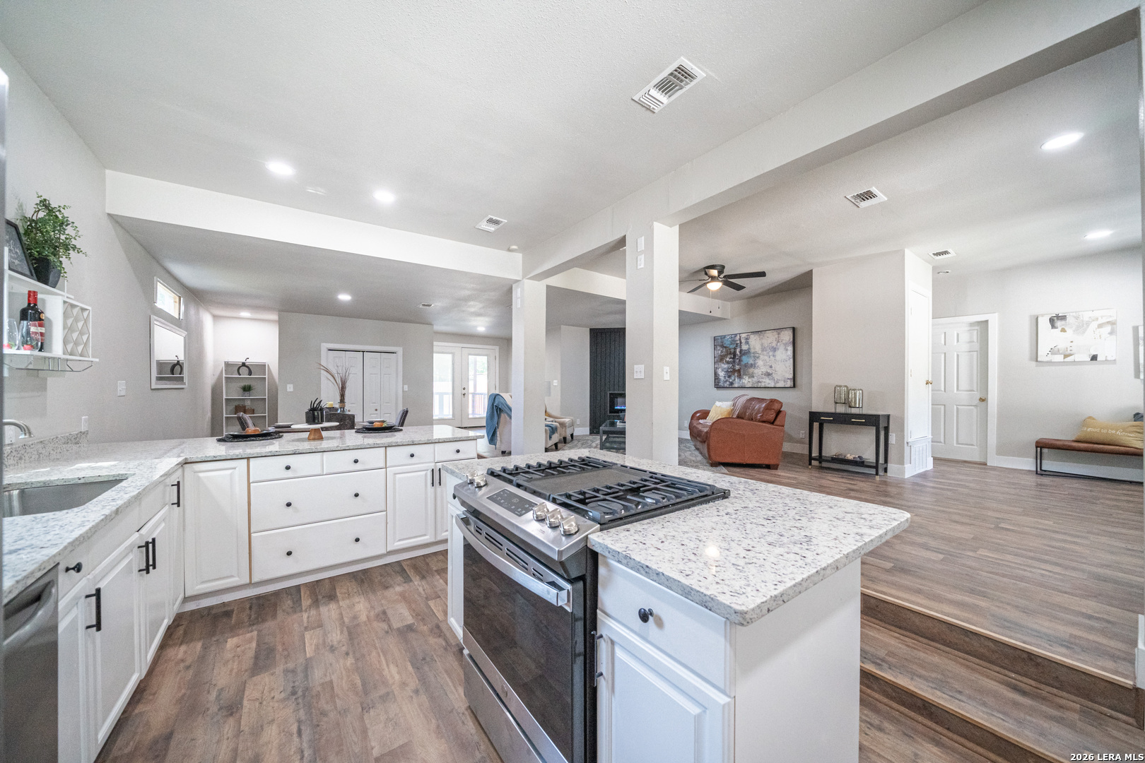 159 S Hackberry Avenue New Braunfels TX 78130