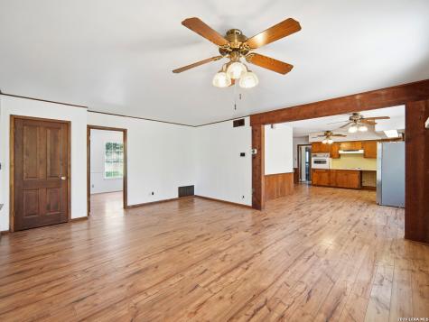300 Avenue M Hondo TX 78861