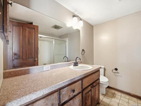 300 Avenue M Hondo TX 78861