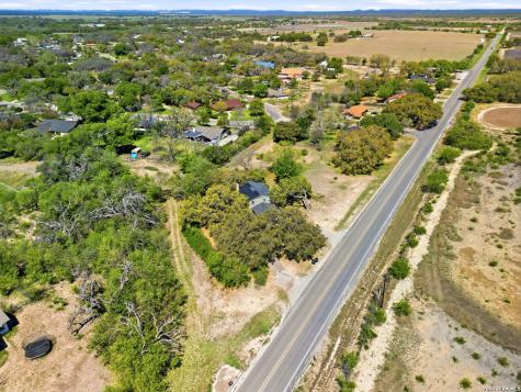 300 Avenue M Hondo TX 78861