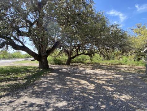 300 Avenue M Hondo TX 78861
