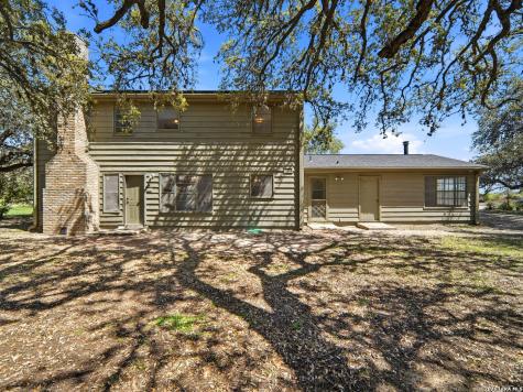 300 Avenue M Hondo TX 78861