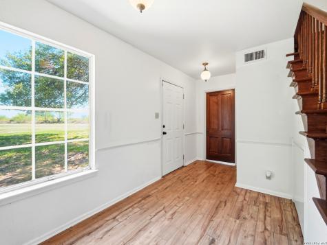 300 Avenue M Hondo TX 78861