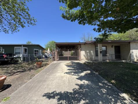 131 Danny Clay Drive San Antonio TX 78228