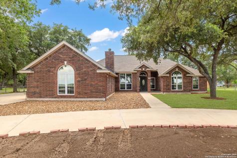 124 County Road 4712 Castroville TX 78009