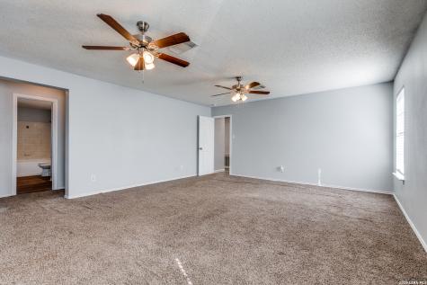 338 Territory Oak San Antonio TX 78253