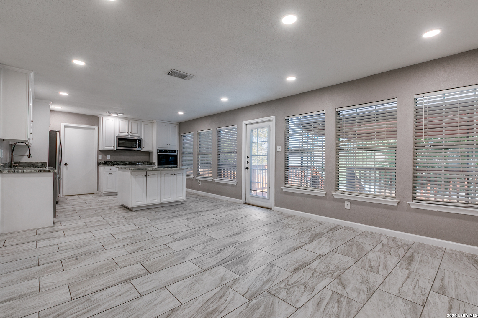 338 Territory Oak San Antonio TX 78253