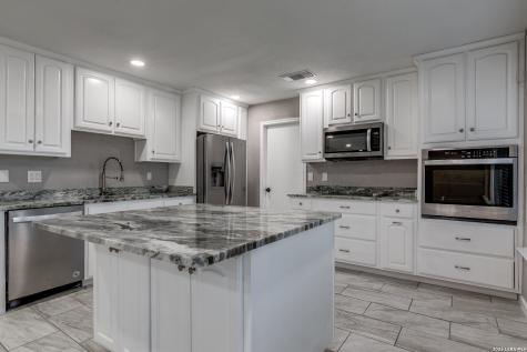 338 Territory Oak San Antonio TX 78253