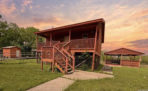 738 Lakeshore Drive S Bandera TX 78003